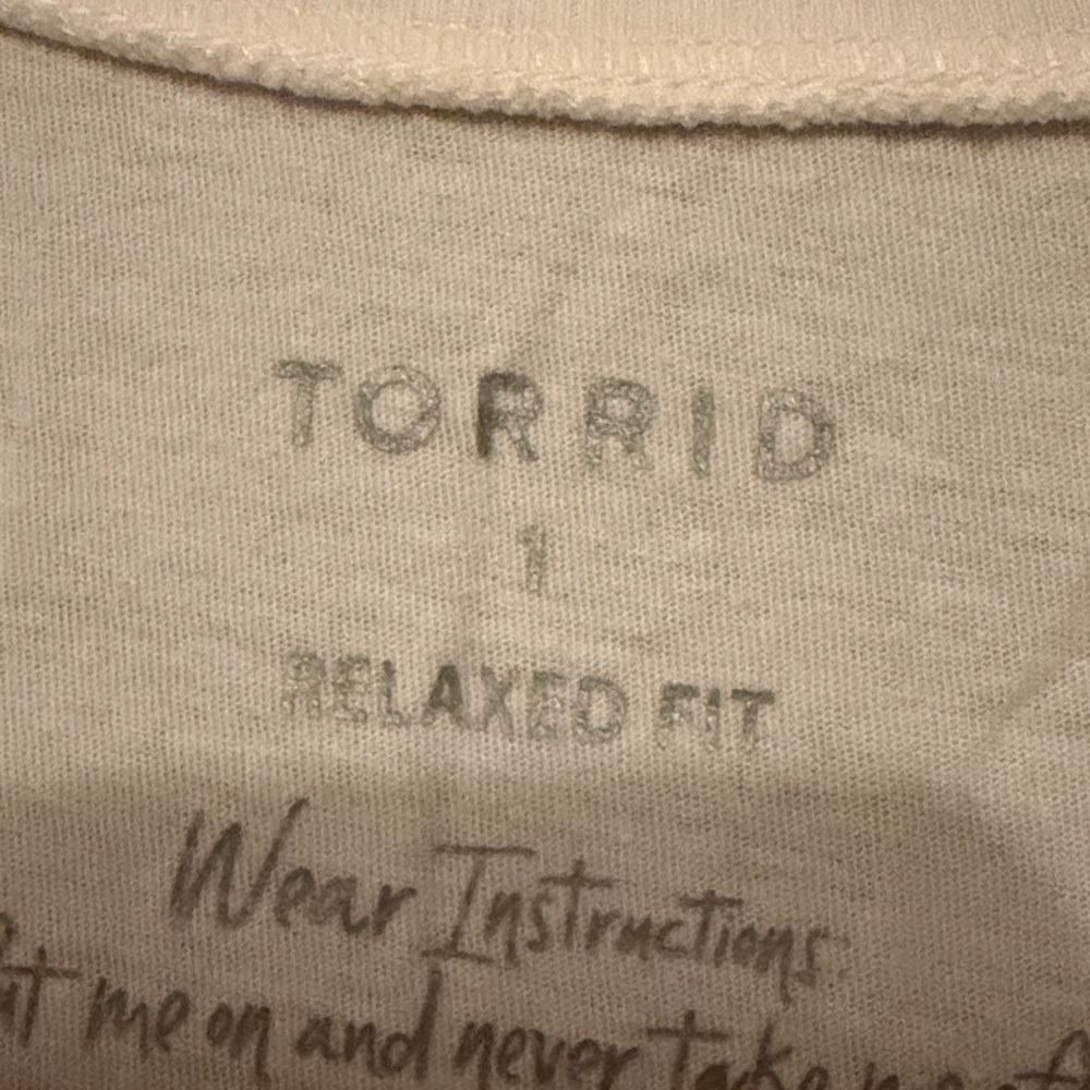 Torrid Cream Relaxed Fit T-Shirt - Picture 2 of 2